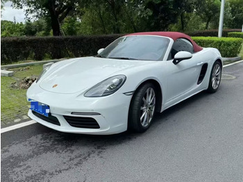 Avtomobil PORSCHE