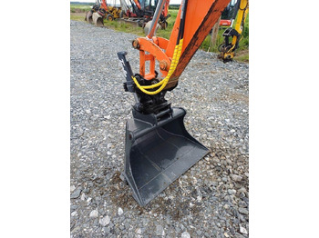 Mini bager Hitachi EX50 u kallistuvalla liittimellä: slika 5