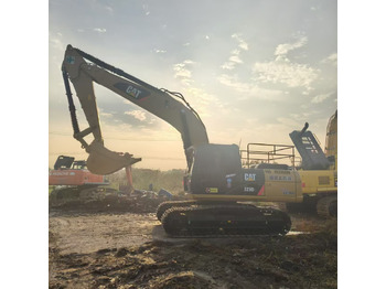 Bager goseničar CATERPILLAR 329D2: slika 4