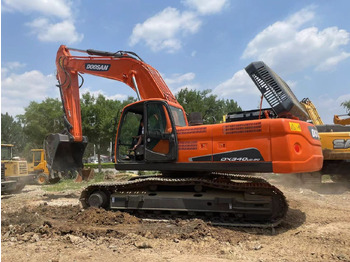 Bager goseničar DOOSAN DX340