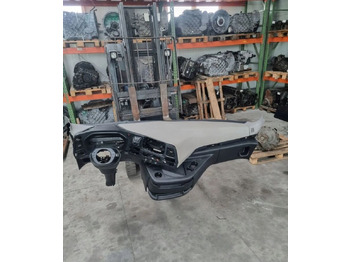 Armaturna plošča FORD
