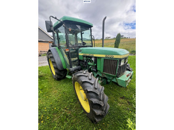 Traktor 2001 John Deere 5500: slika 3