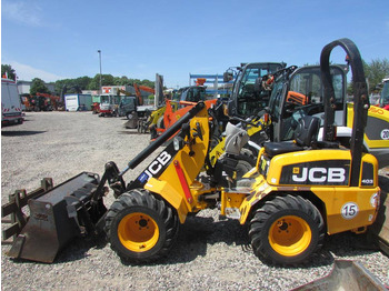 Kolesni nakladalec JCB 403