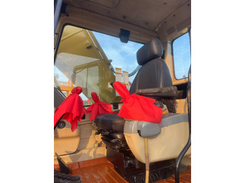 Bager goseničar CATERPILLAR 320BL: slika 5