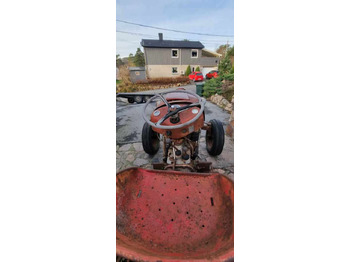 Traktor 1958 Massey Ferguson MF 35 traktor repobjekt: slika 2