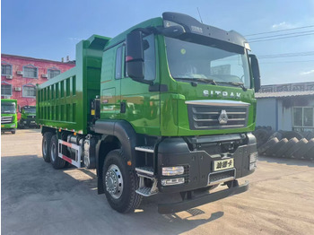 Tovornjak prekucnik za transport cementa Sinotruck: slika 5