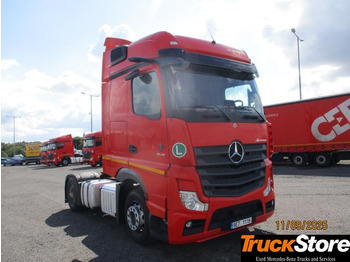 Vlačilec MERCEDES-BENZ Actros 1845