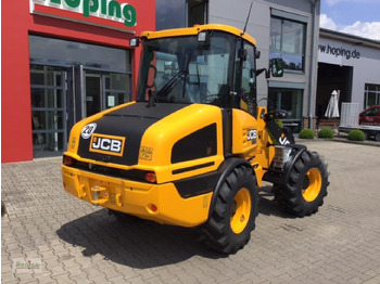 Kolesni nakladalec JCB 407: slika 3