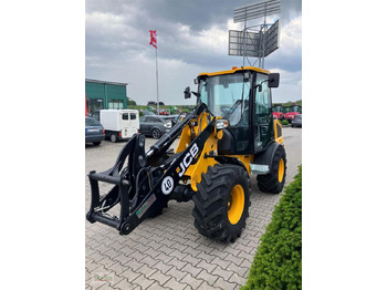 Nov Kolesni nakladalec JCB 407: slika 5
