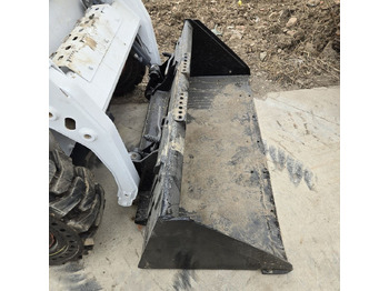 Mini nakladalec BOBCAT S16