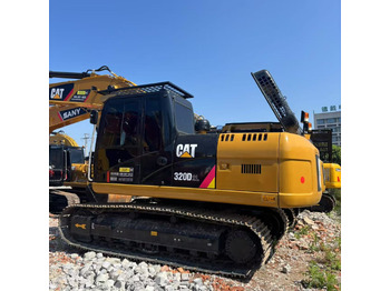 Bager goseničar CATERPILLAR 320D2