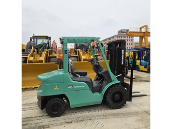 Diesel viličar Mitsubishi FD30: slika 2 Diesel viličar Mitsubishi FD30: slika 2