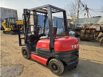Diesel viličar Toyota FD25: slika 4