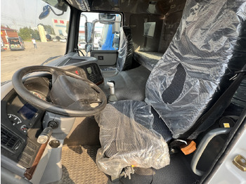 SINOTRUK HOWO tralier head lizing SINOTRUK HOWO tralier head: slika 5