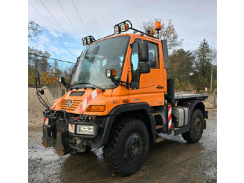 Komunalno/ Posebno vozilo UNIMOG U300