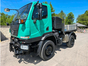 Tovornjak s kesonom UNIMOG U20