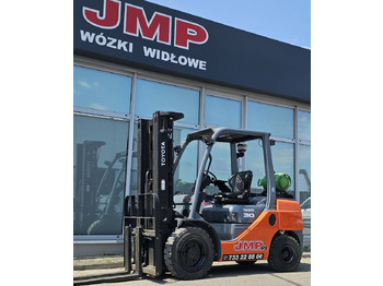 Plinski viličar Toyota 8 FG 30 F: slika 4 Plinski viličar Toyota 8 FG 30 F: slika 4