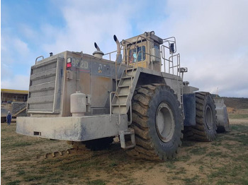Kolesni nakladalec CATERPILLAR 992