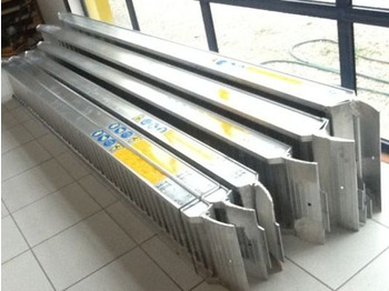 Nakladalna rampa Rampes de chargement en alu neuves mini pelle tracteur ....: slika 4