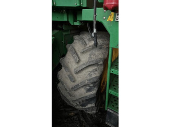 Kombajn harvester JOHN DEERE T560: slika 2