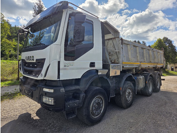 Tovornjak prekucnik IVECO Trakker