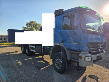 Tovornjak-šasija MERCEDES-BENZ