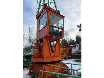 Stolpni žerjav LIEBHERR