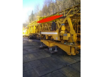 Stolpni žerjav LIEBHERR