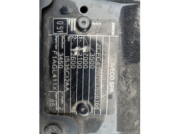 Tovornjak z dvigalom IVECO DAILY 35-120: slika 2