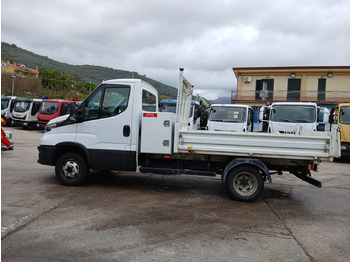 Tovornjak z dvigalom IVECO DAILY 35-120: slika 3