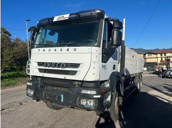 Tovornjak s kesonom IVECO Trakker