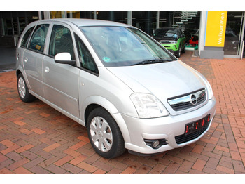 Limuzina OPEL