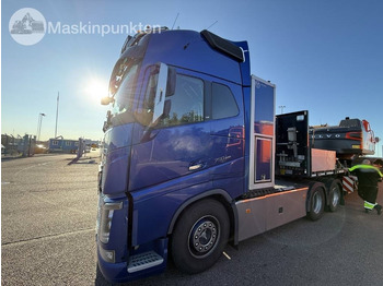 Vlačilec VOLVO FH 750