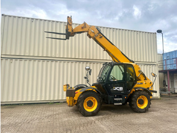 Teleskopski viličar JCB