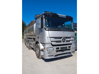 Tovornjak cisterna MERCEDES-BENZ Actros