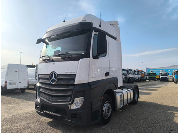 Vlačilec Mercedes-Benz Actros 1845: slika 3