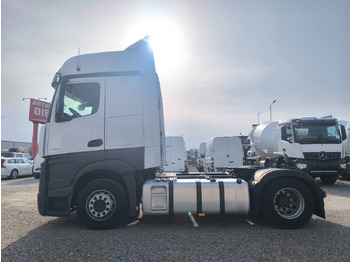 Vlačilec Mercedes-Benz Actros 1845: slika 4