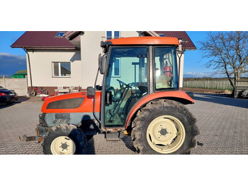 Traktor KIOTI