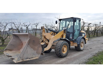Kolesni nakladalec Ładowarka Caterpillar 906H widły + łyżka: slika 2