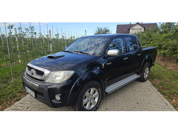 Avtomobil TOYOTA Hilux