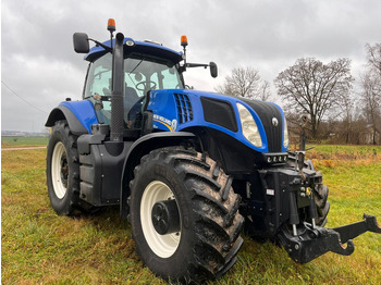 Traktor NEW HOLLAND T8