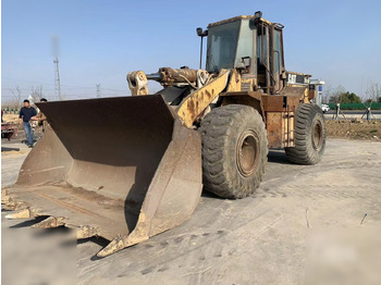 Kolesni nakladalec CATERPILLAR 966F