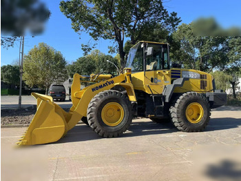 Kolesni nakladalec KOMATSU WA320-5