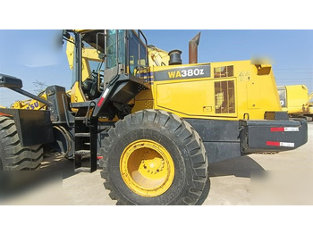 Kolesni nakladalec KOMATSU WA380Z-6: slika 2