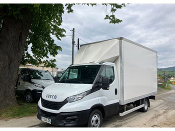 Dostavno vozilo z zabojnikom IVECO Daily 35c16