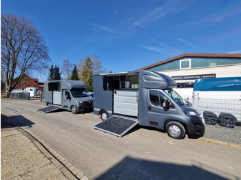 Tovornjak za prevoz konj