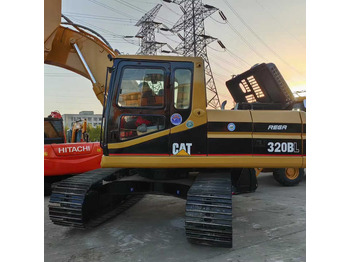 Bager CATERPILLAR 320CL