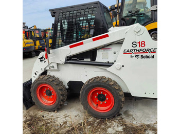 Mini nakladalec BOBCAT S16