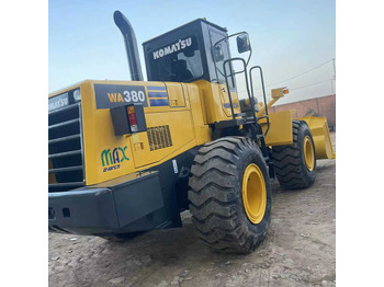 Kolesni nakladalec KOMATSU WA380-3
