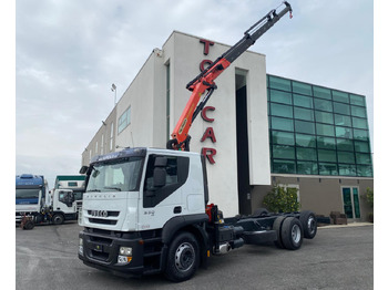 Tovornjak z dvigalom IVECO